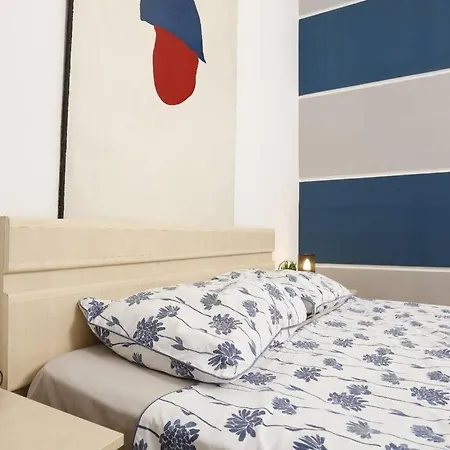 Apartment 1 Bdrm In Center Bucharest